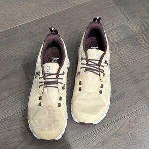On Cloud Running Women Beige and Burgundy Waterproof Sneakers